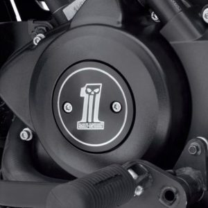 Medallón del lado izquierdo colección Dark Custom